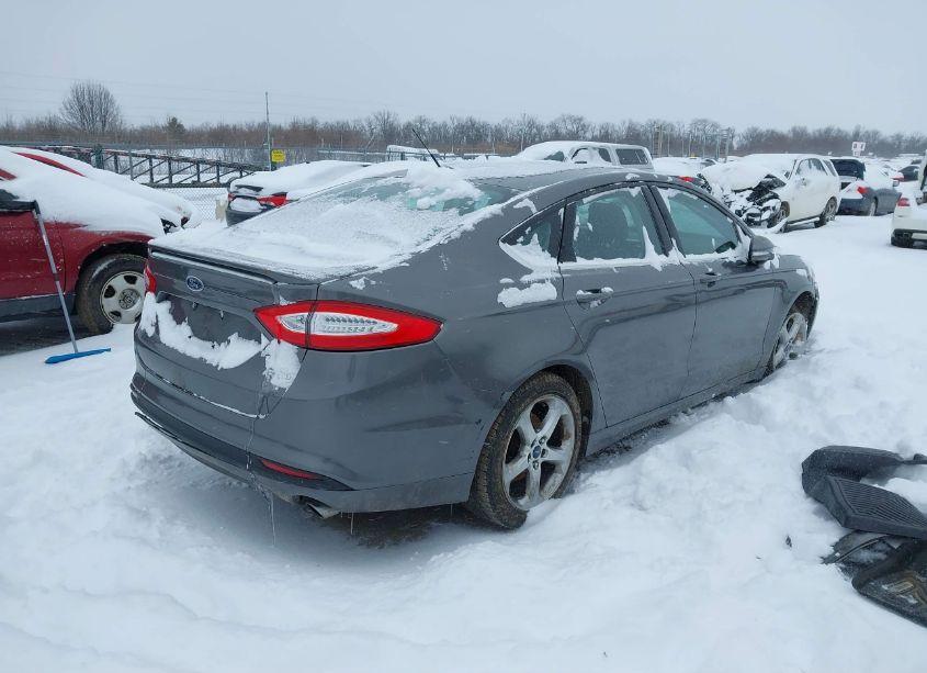 Photo 4 of 2014 Ford Fusion SE (VIN 3FA6P0HD8ER147130)