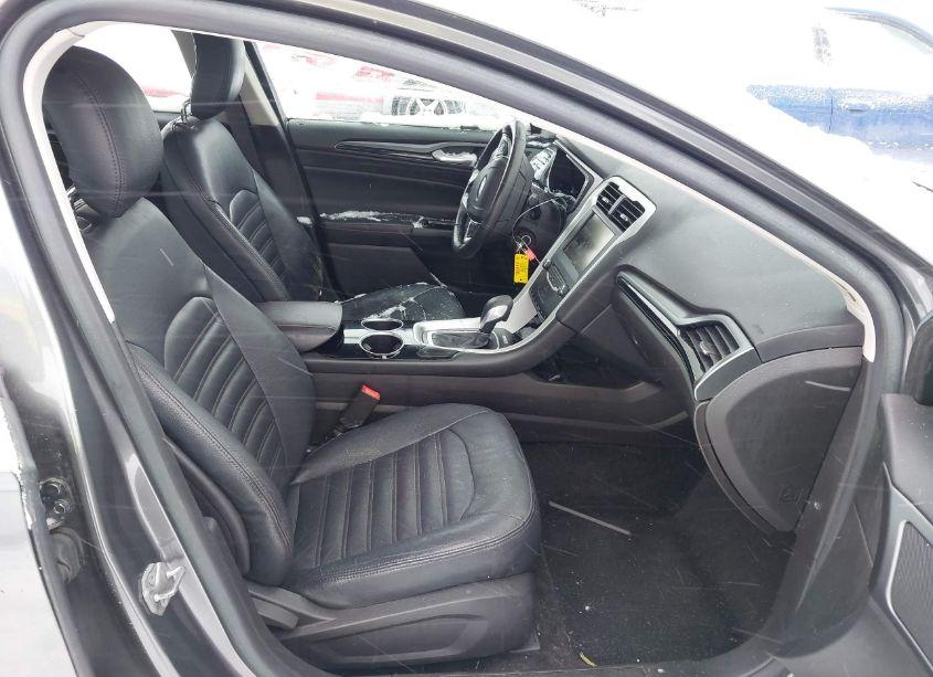 Photo 5 of 2014 Ford Fusion SE (VIN 3FA6P0HD8ER147130)