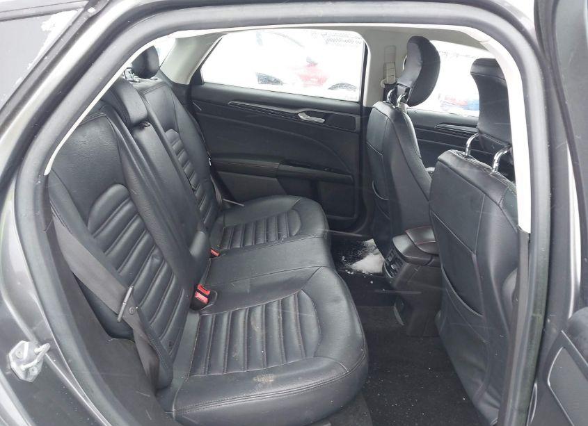 Photo 8 of 2014 Ford Fusion SE (VIN 3FA6P0HD8ER147130)