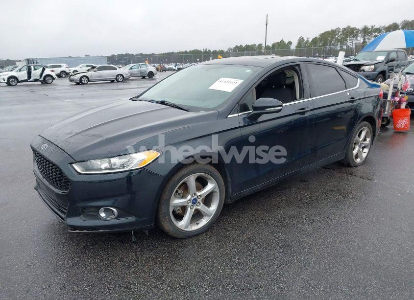 Photo 2 of 2014 Ford Fusion SE (VIN 3FA6P0HD8ER190088)