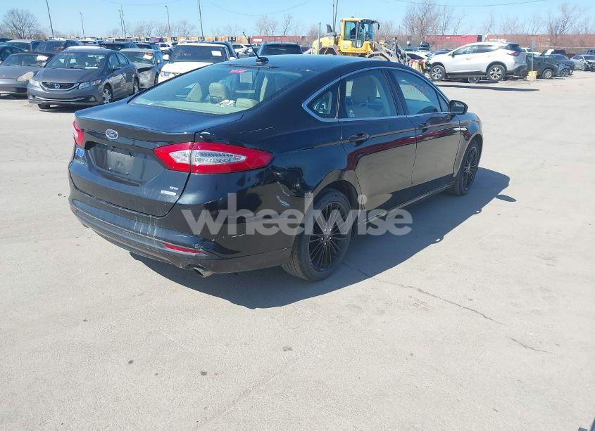 Photo 4 of 2014 Ford Fusion SE (VIN 3FA6P0HD8ER190415)