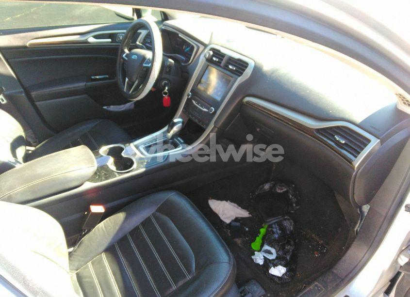 Photo 5 of 2014 Ford Fusion SE (VIN 3FA6P0HD8ER190589)