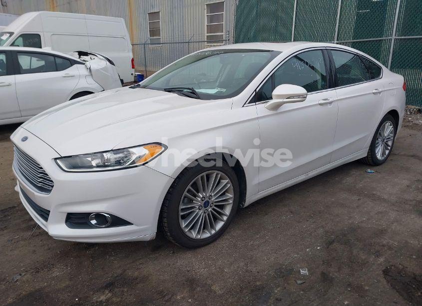 Photo 2 of 2014 Ford Fusion SE (VIN 3FA6P0HD8ER192360)