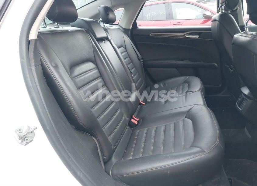 Photo 8 of 2014 Ford Fusion SE (VIN 3FA6P0HD8ER192360)