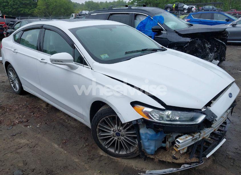2014 Ford Fusion SE (VIN 3FA6P0HD8ER238057) main photo