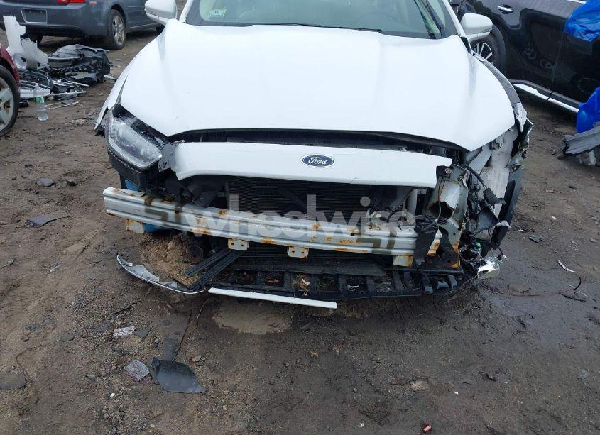 Photo 6 of 2014 Ford Fusion SE (VIN 3FA6P0HD8ER238057)