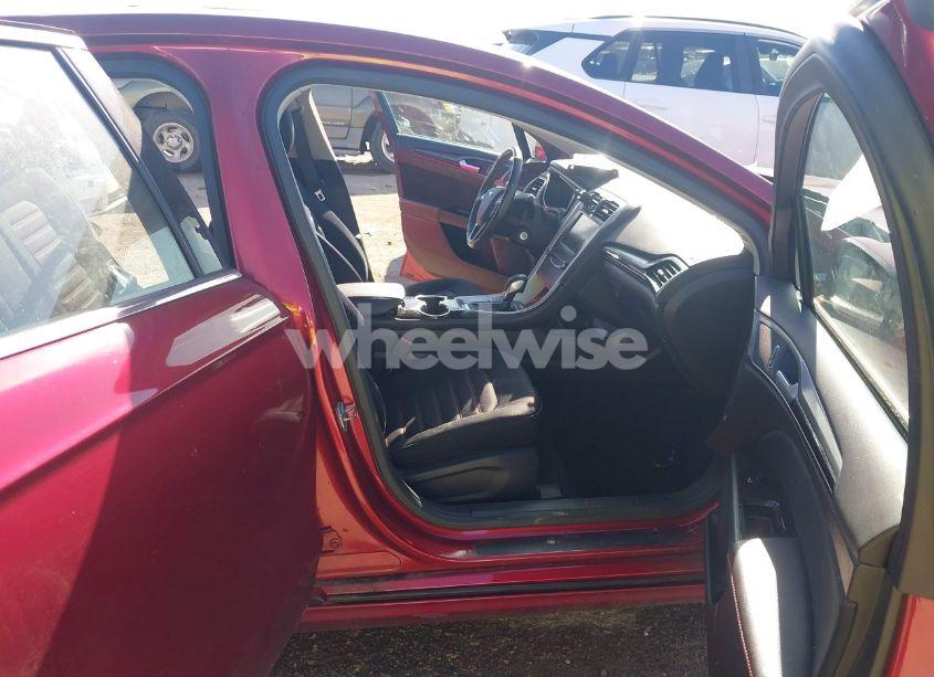 Photo 5 of 2014 Ford Fusion SE (VIN 3FA6P0HD8ER246854)