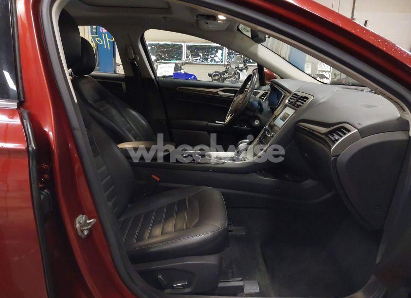 Photo 5 of 2014 Ford Fusion SE (VIN 3FA6P0HD8ER303165)