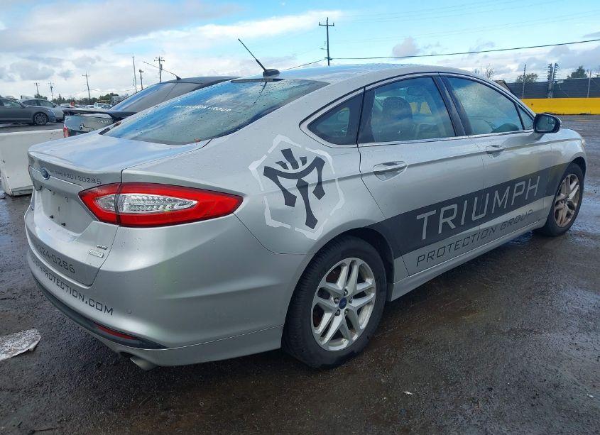 Photo 4 of 2014 Ford Fusion SE (VIN 3FA6P0HD8ER328292)