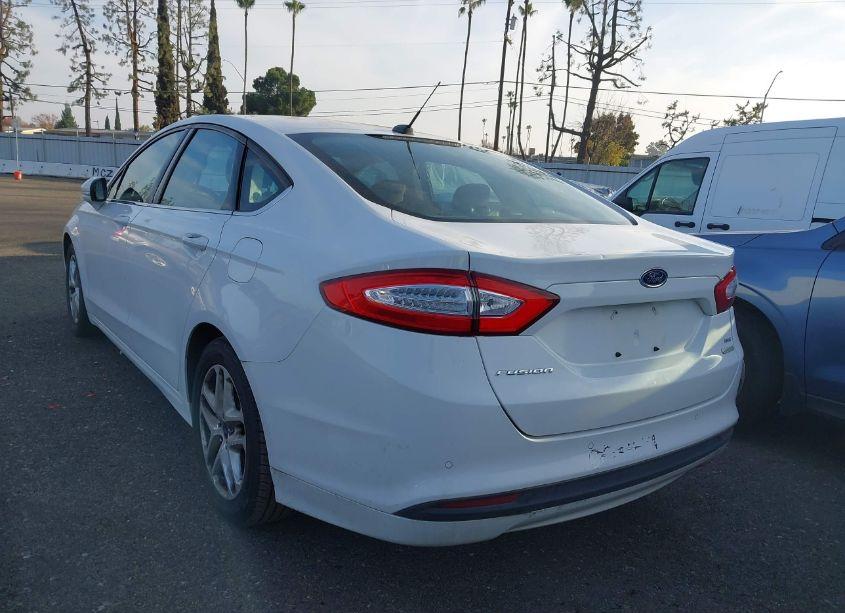 Photo 3 of 2014 Ford Fusion SE (VIN 3FA6P0HD8ER331631)