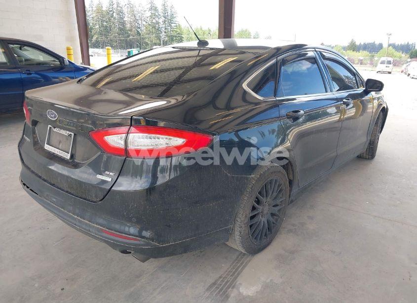 Photo 4 of 2014 Ford Fusion SE (VIN 3FA6P0HD8ER337932)