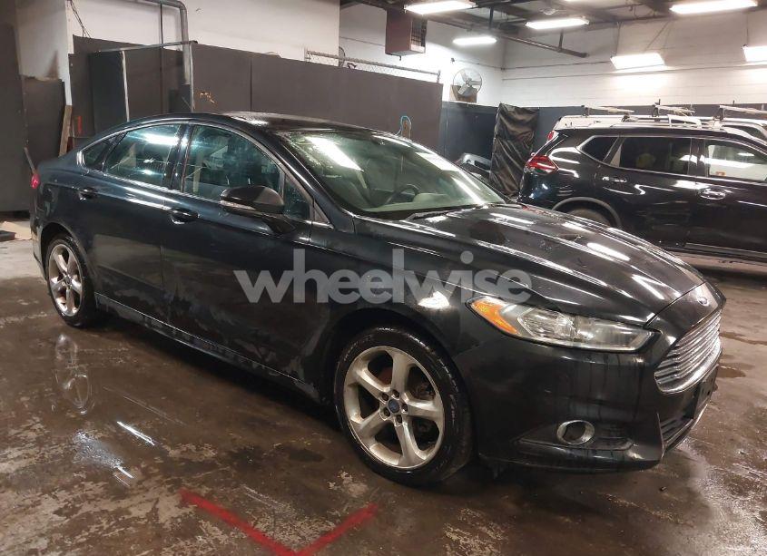 2014 Ford Fusion SE (VIN 3FA6P0HD8ER348185) main photo