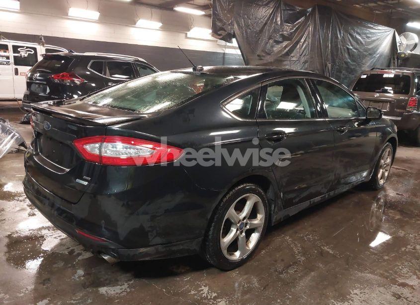 Photo 4 of 2014 Ford Fusion SE (VIN 3FA6P0HD8ER348185)