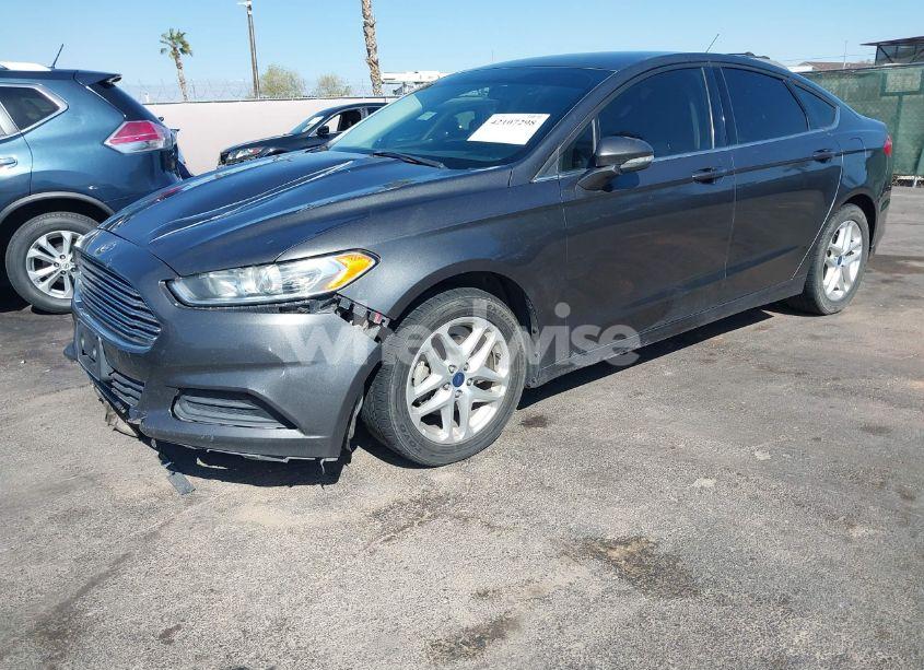 Photo 2 of 2015 Ford Fusion SE (VIN 3FA6P0HD8FR128336)