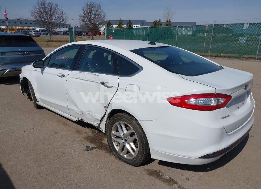 Photo 3 of 2015 Ford Fusion SE (VIN 3FA6P0HD8FR138218)