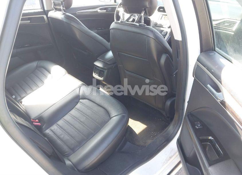 Photo 8 of 2015 Ford Fusion SE (VIN 3FA6P0HD8FR138218)