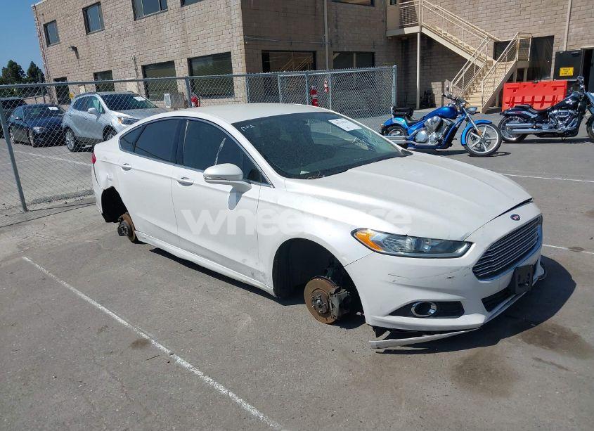 2015 Ford Fusion SE (VIN 3FA6P0HD8FR139076) main photo