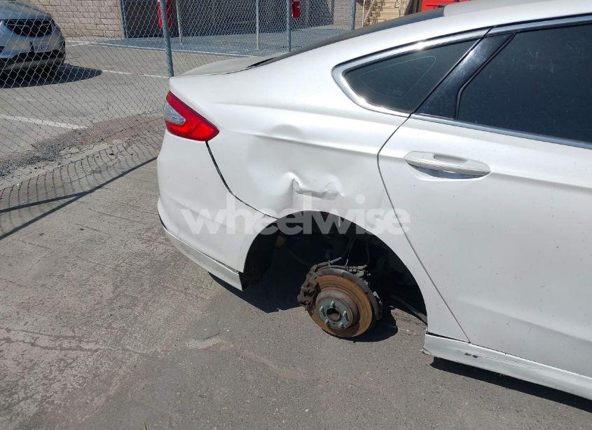 Photo 6 of 2015 Ford Fusion SE (VIN 3FA6P0HD8FR139076)