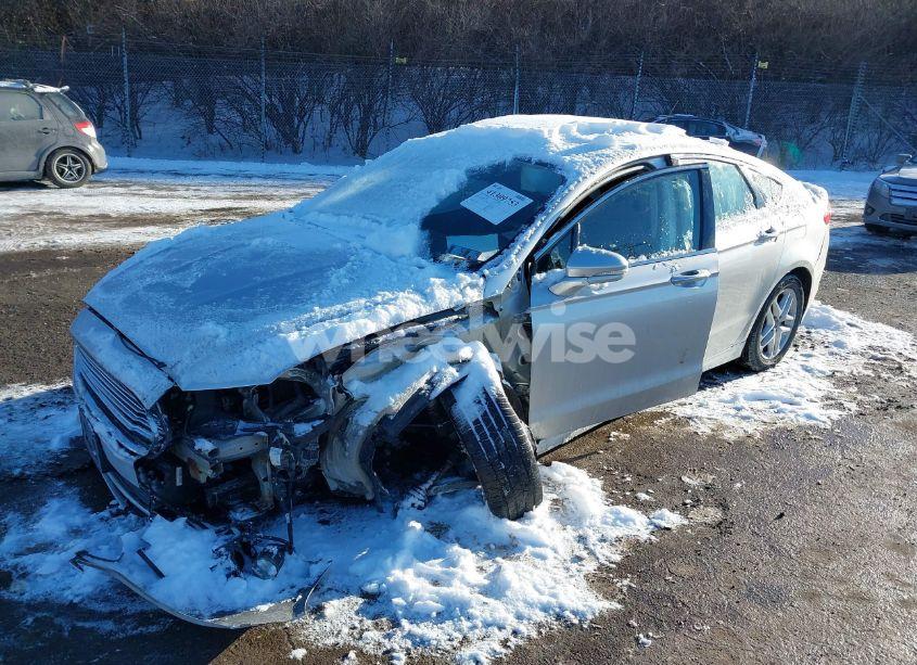 Photo 2 of 2015 Ford Fusion (VIN 3FA6P0HD8FR145766)