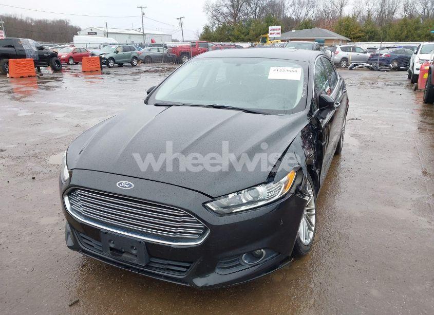 Photo 2 of 2015 Ford Fusion SE (VIN 3FA6P0HD8FR181277)