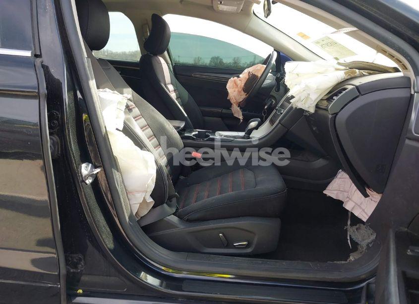 Photo 5 of 2015 Ford Fusion SE (VIN 3FA6P0HD8FR289351)