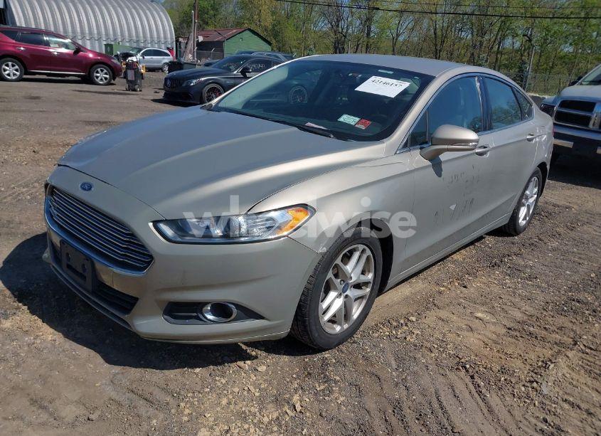 Photo 2 of 2016 Ford Fusion SE (VIN 3FA6P0HD8GR117421)