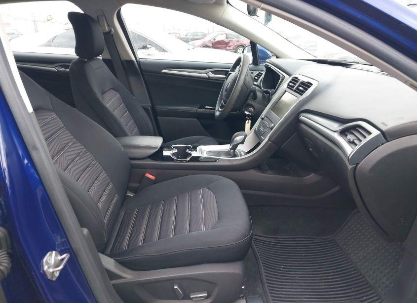 Photo 5 of 2016 Ford Fusion SE (VIN 3FA6P0HD8GR121940)