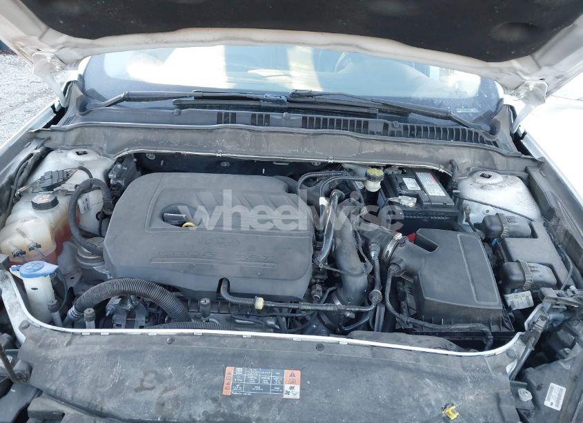 Photo 10 of 2016 Ford Fusion SE (VIN 3FA6P0HD8GR131254)