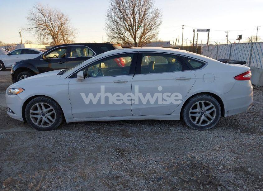 Photo 14 of 2016 Ford Fusion SE (VIN 3FA6P0HD8GR131254)