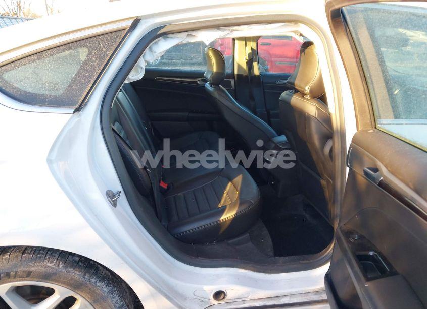 Photo 8 of 2016 Ford Fusion SE (VIN 3FA6P0HD8GR131254)