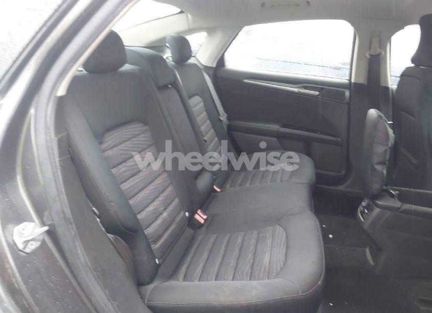 Photo 8 of 2016 Ford Fusion SE (VIN 3FA6P0HD8GR169664)