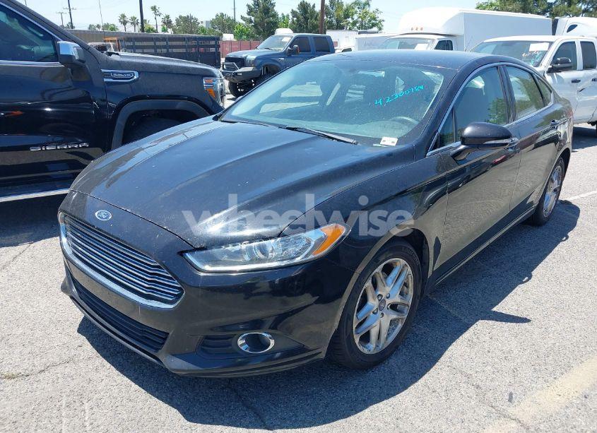 Photo 2 of 2016 Ford Fusion SE (VIN 3FA6P0HD8GR267447)