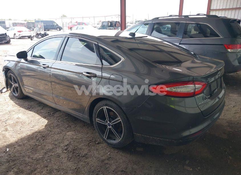 Photo 3 of 2016 Ford Fusion SE (VIN 3FA6P0HD8GR284751)