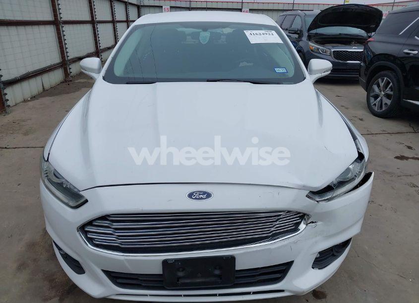 Photo 12 of 2016 Ford Fusion SE (VIN 3FA6P0HD8GR354622)