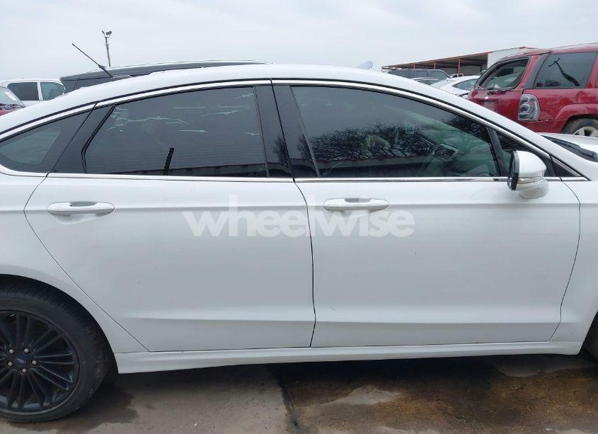 Photo 13 of 2016 Ford Fusion SE (VIN 3FA6P0HD8GR354622)