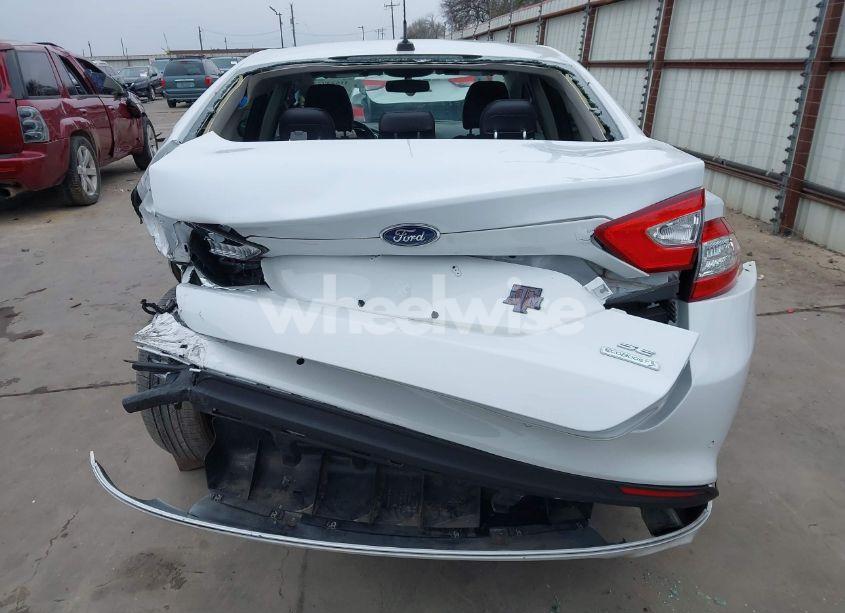 Photo 16 of 2016 Ford Fusion SE (VIN 3FA6P0HD8GR354622)