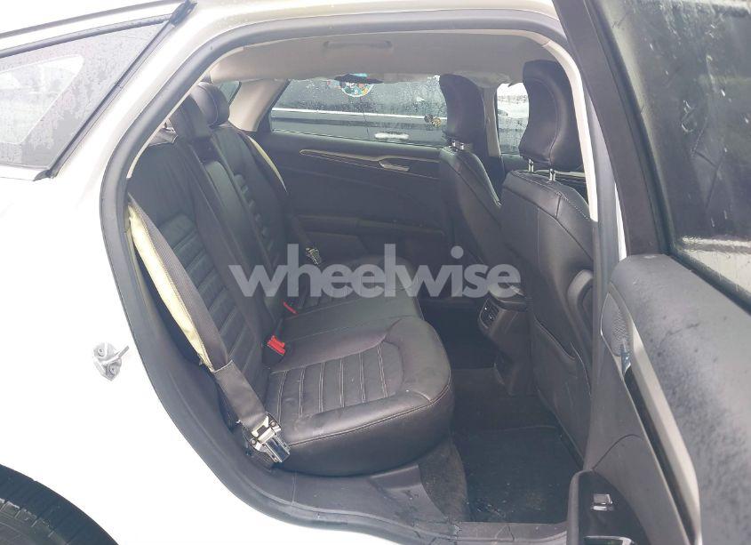 Photo 8 of 2016 Ford Fusion SE (VIN 3FA6P0HD8GR354622)