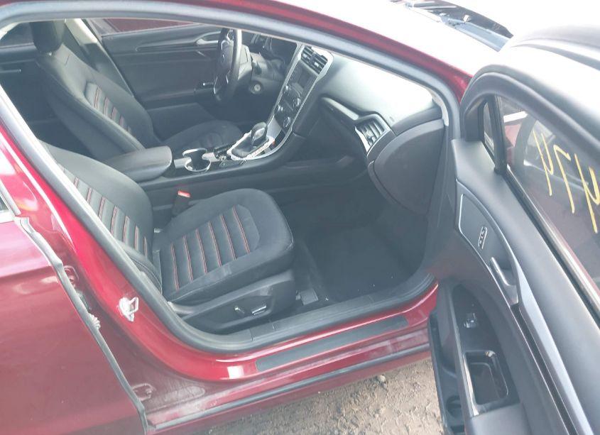 Photo 5 of 2016 Ford Fusion SE (VIN 3FA6P0HD8GR360761)