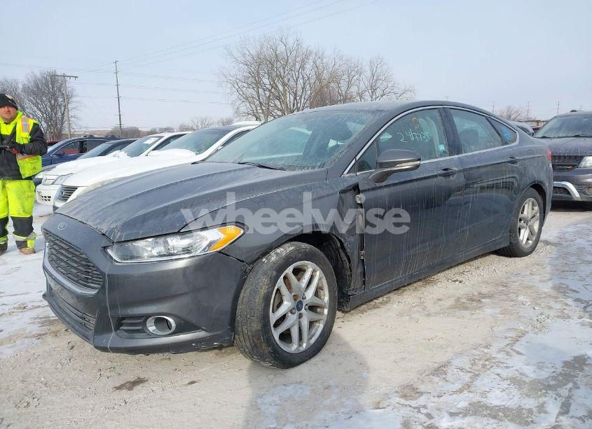 Photo 2 of 2016 Ford Fusion SE (VIN 3FA6P0HD8GR387670)