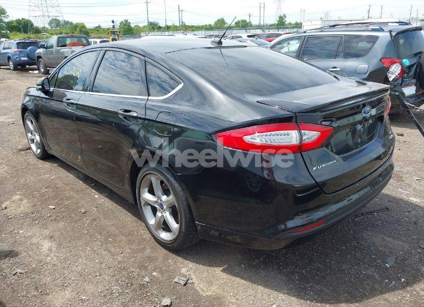 Photo 3 of 2016 Ford Fusion SE (VIN 3FA6P0HD8GR402068)