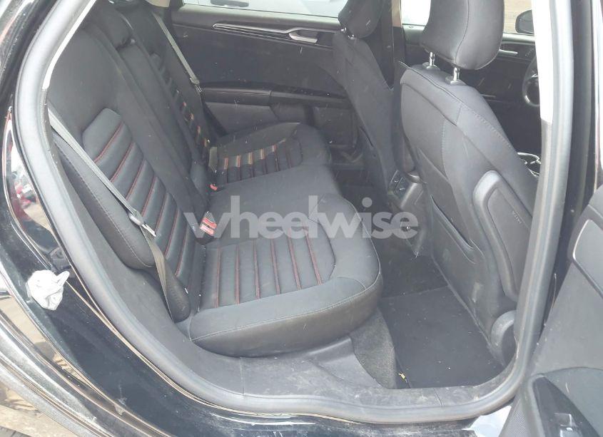 Photo 8 of 2016 Ford Fusion SE (VIN 3FA6P0HD8GR402068)