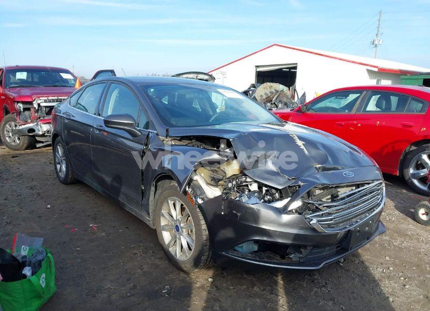 2017 Ford Fusion SE (VIN 3FA6P0HD8HR128646) main photo