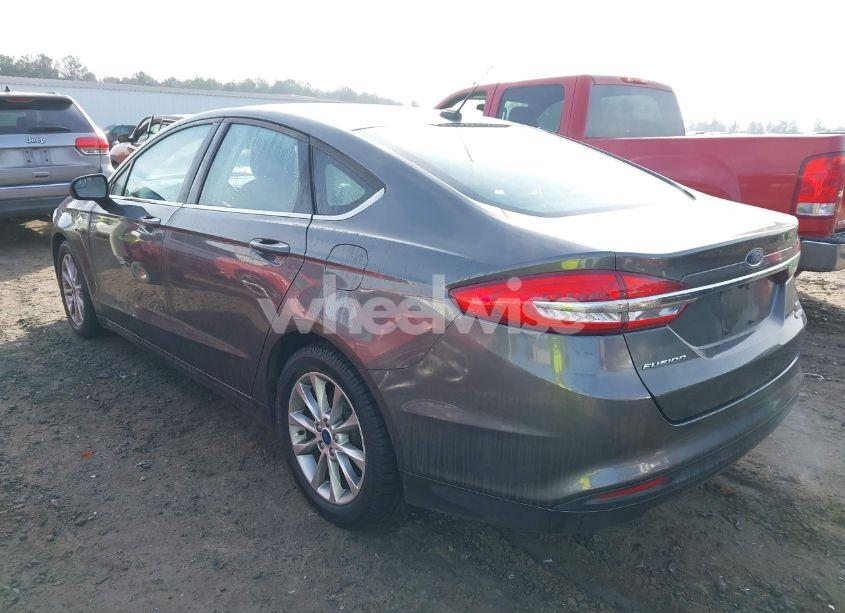 Photo 3 of 2017 Ford Fusion SE (VIN 3FA6P0HD8HR128646)