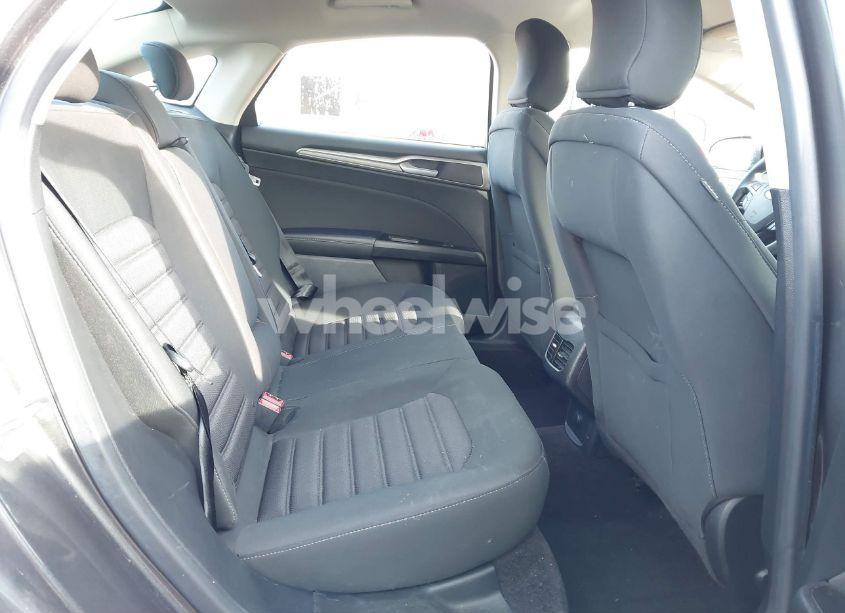 Photo 8 of 2017 Ford Fusion SE (VIN 3FA6P0HD8HR128646)