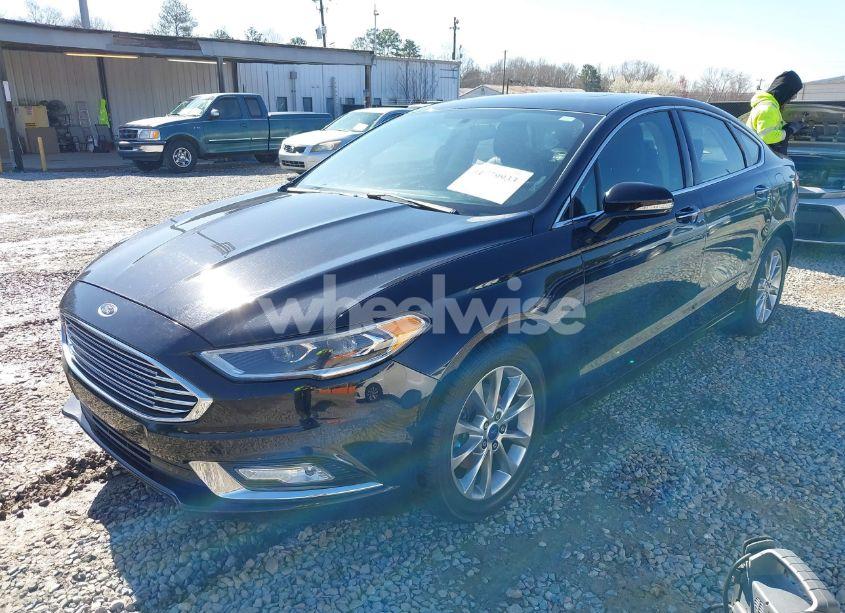 Photo 2 of 2017 Ford Fusion SE (VIN 3FA6P0HD8HR136908)