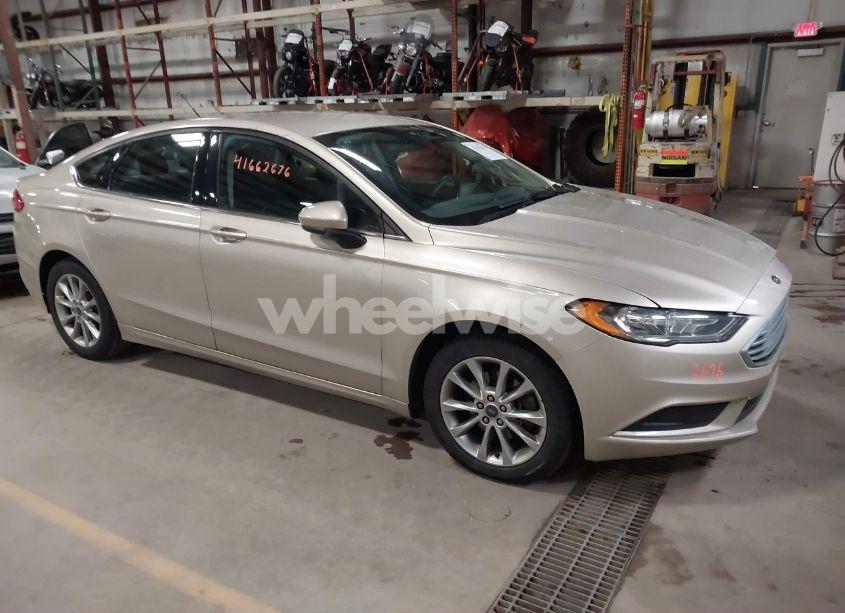 2017 Ford Fusion SE (VIN 3FA6P0HD8HR213437) main photo