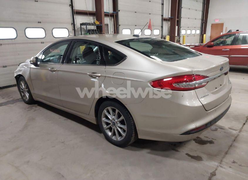Photo 3 of 2017 Ford Fusion SE (VIN 3FA6P0HD8HR213437)