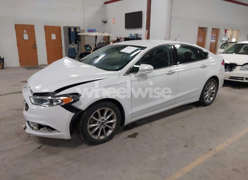 Photo 2 of 2017 Ford Fusion SE (VIN 3FA6P0HD8HR291801)