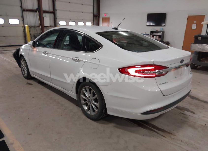 Photo 3 of 2017 Ford Fusion SE (VIN 3FA6P0HD8HR291801)