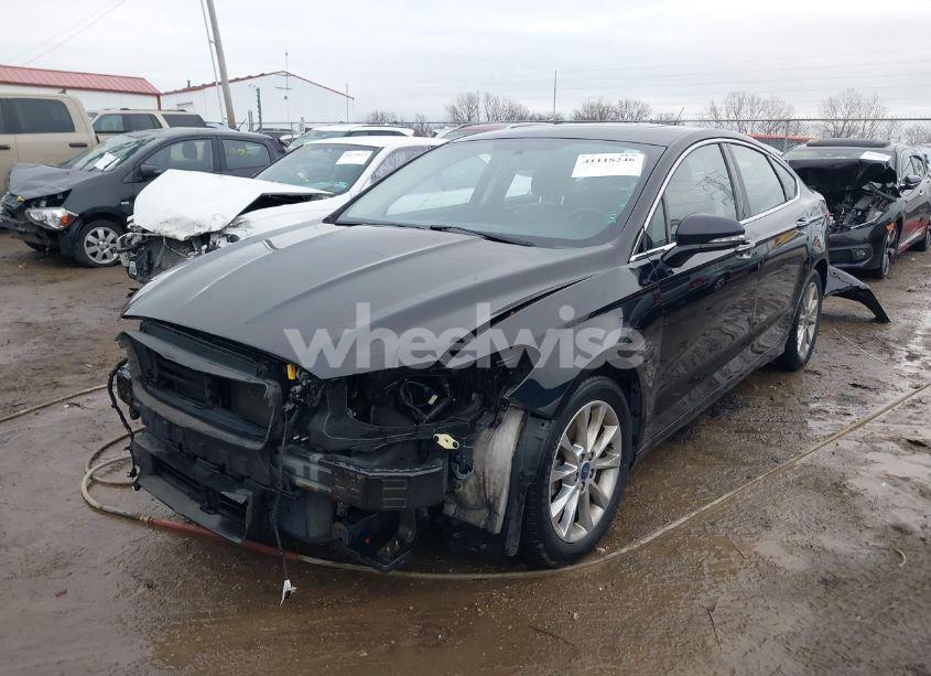 Photo 2 of 2017 Ford Fusion SE (VIN 3FA6P0HD8HR341161)